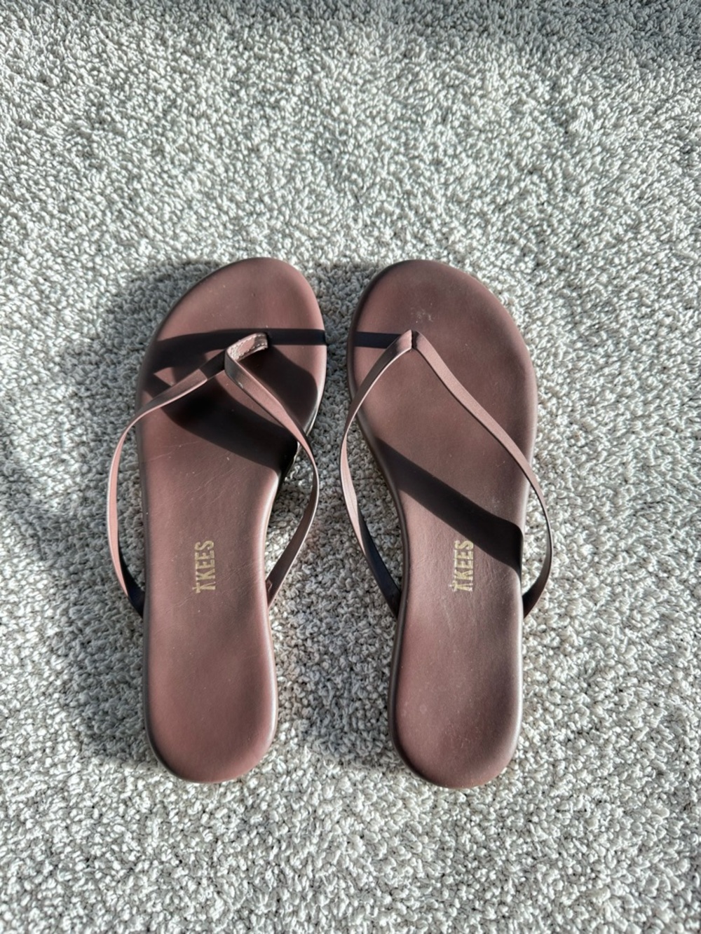 TKEES Women's Brown Slim-Strap Leather Flip Flops